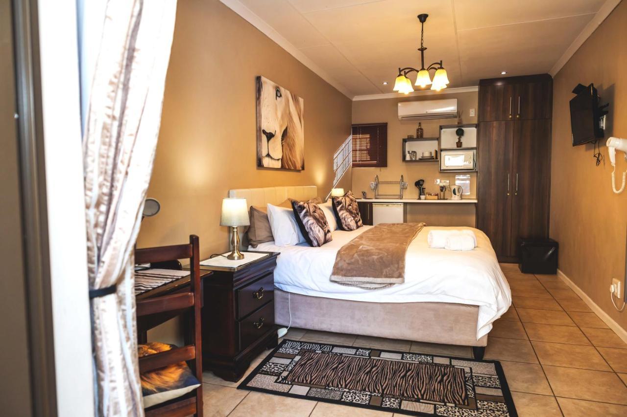 Bed and Breakfast Be My Guest à Upington Extérieur photo